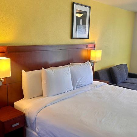 Lakeshore Inn Water Front 모세스레이크 외부 사진
