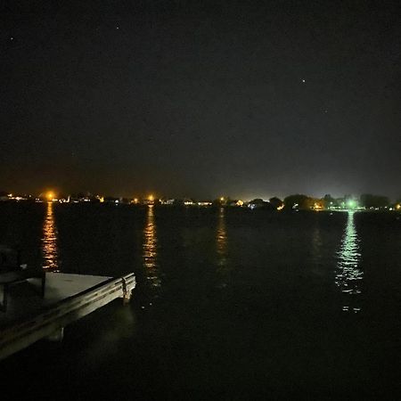 Lakeshore Inn Water Front 모세스레이크 외부 사진
