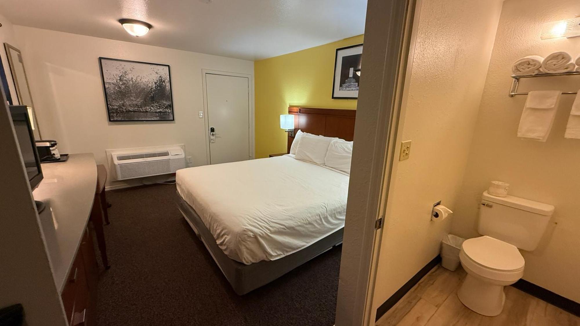 Lakeshore Inn Water Front 모세스레이크 외부 사진