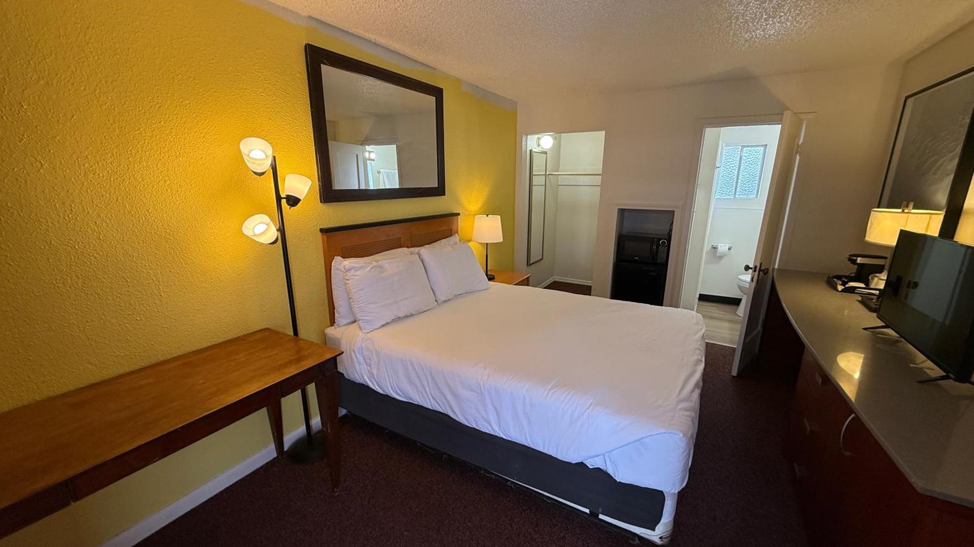 Lakeshore Inn Water Front 모세스레이크 외부 사진